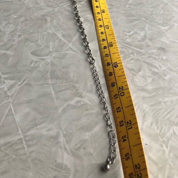 Costume Jewelry Lot 2 Necklaces & 3 Bracelets CLOSET CLEAR OUT - Picture 5 of 14